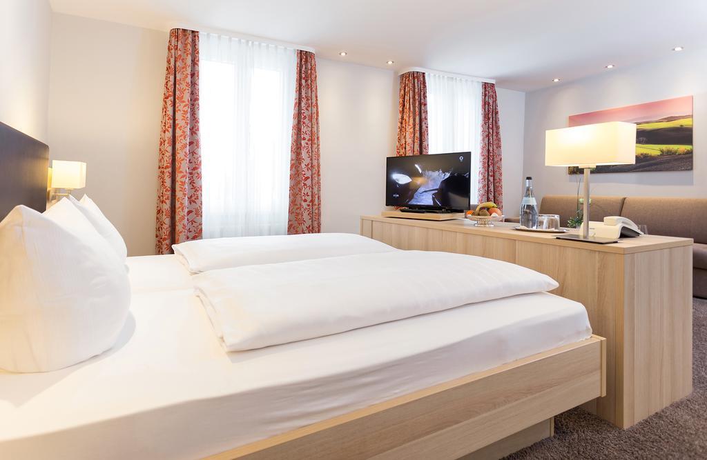 Hotel Pfaelzer Wald 바트버그자베른 외부 사진